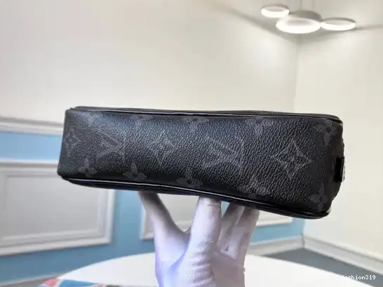 POUCH VUITTON LOUIS TOILETRY PM 0405